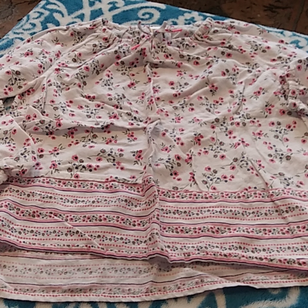 Osh kosh size 8 blouse